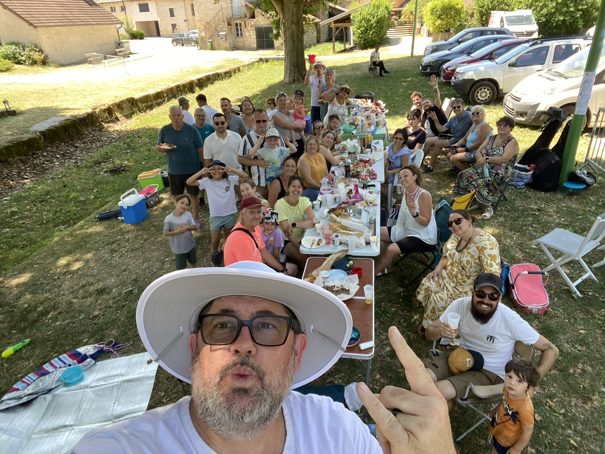 Danseurs et équipe du Skydancer Club en mode détente